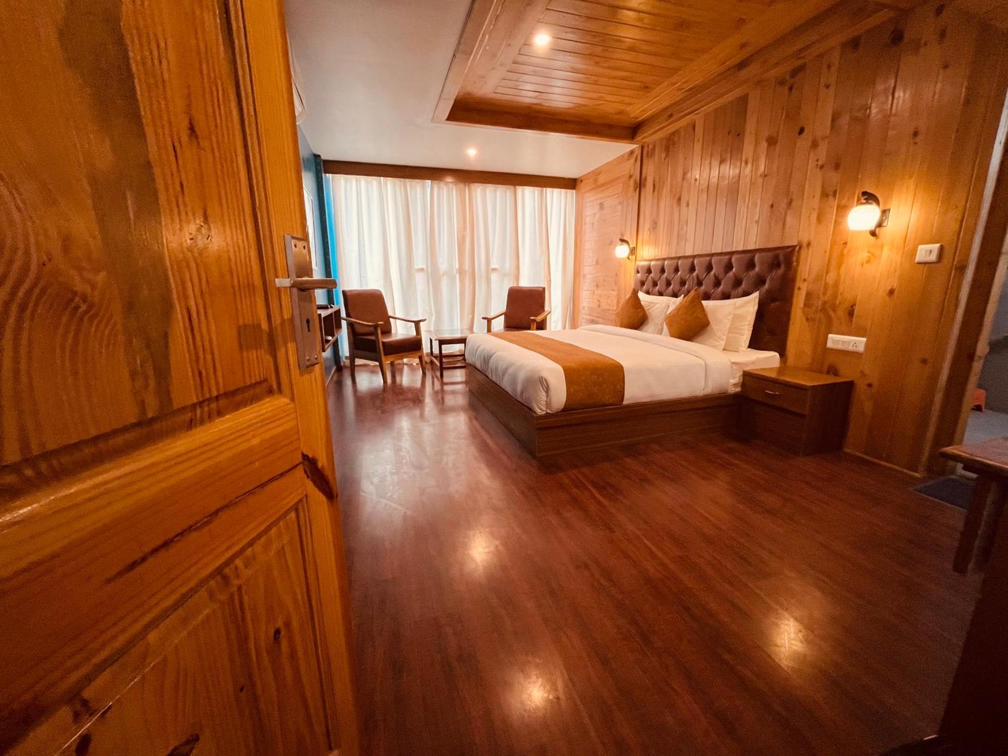 Tata Vista Resort Mall Road Manali - Centrally Heated & Air Cooled Exterior photo